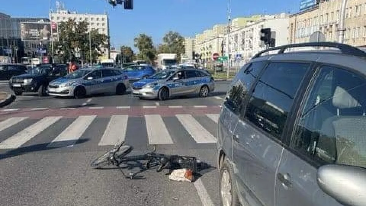 Wypadek w centrum Płocka. 74-latek w szpitalu! - Zdjęcie główne