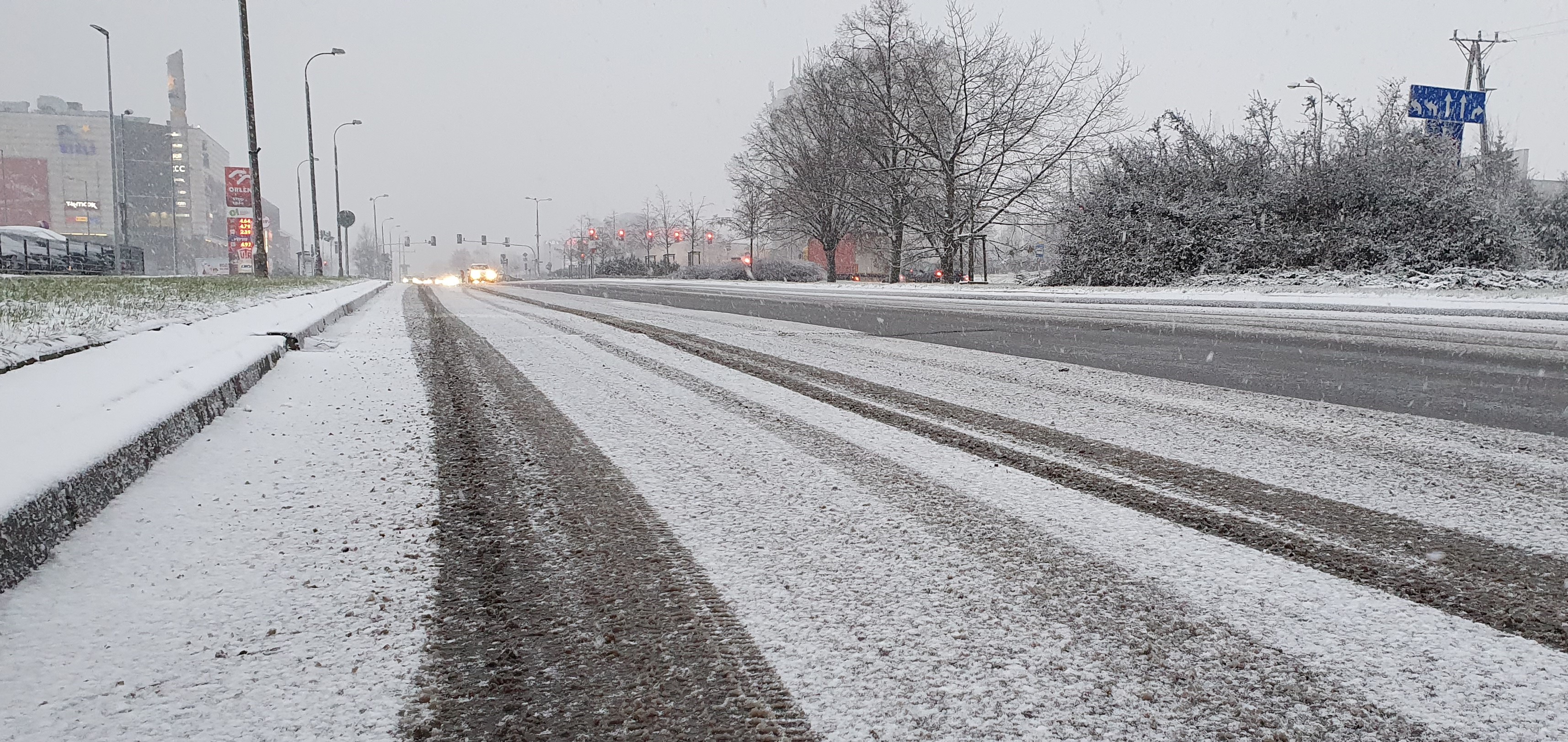 Temperatura spadnie. Uważajcie, może być ślisko!  - Zdjęcie główne