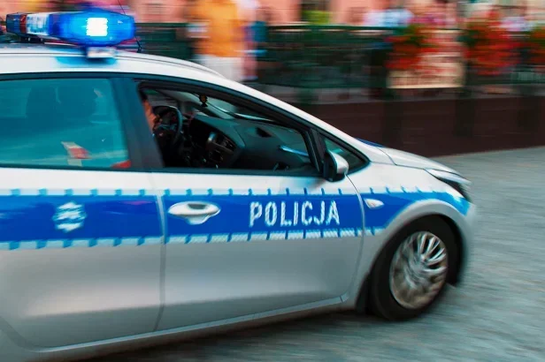 35-latek w bmw uciekał przed policją. Był pijany - Zdjęcie główne