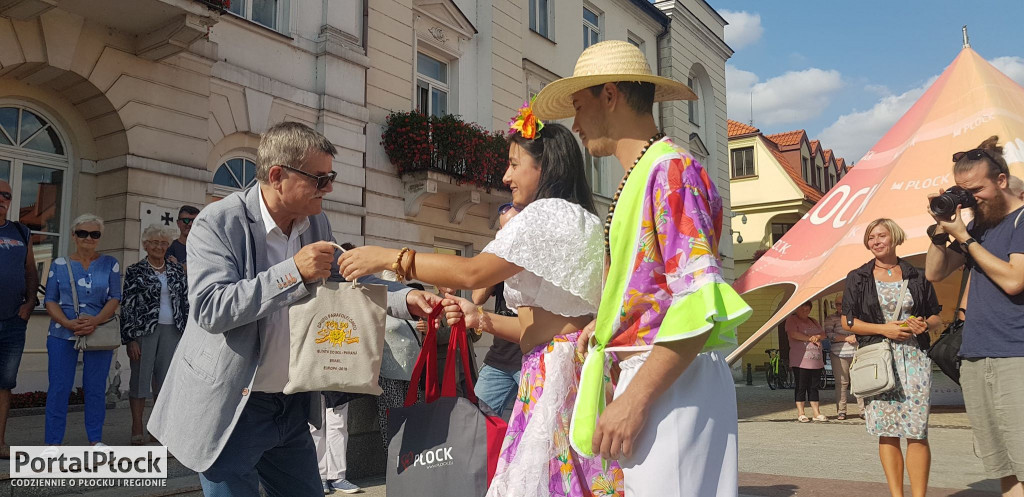 Powitanie zespołów w ramach Vistula Folk Festival - Zdjęcie główne