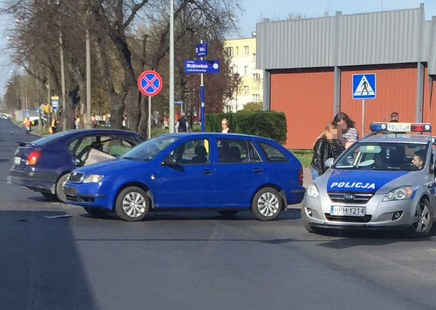 Wypadek przy Mostach. Jedna osoba ranna - Zdjęcie główne