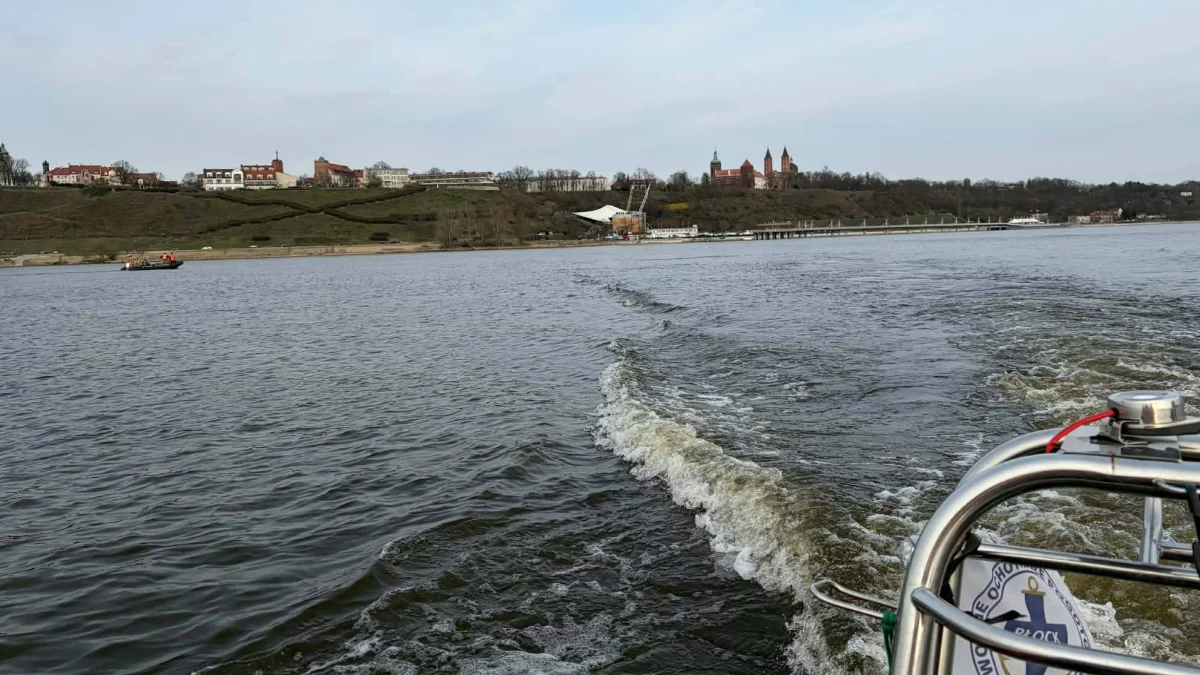 Mężczyzna skoczył z mostu. Trwa akcja poszukiwawcza na Wiśle