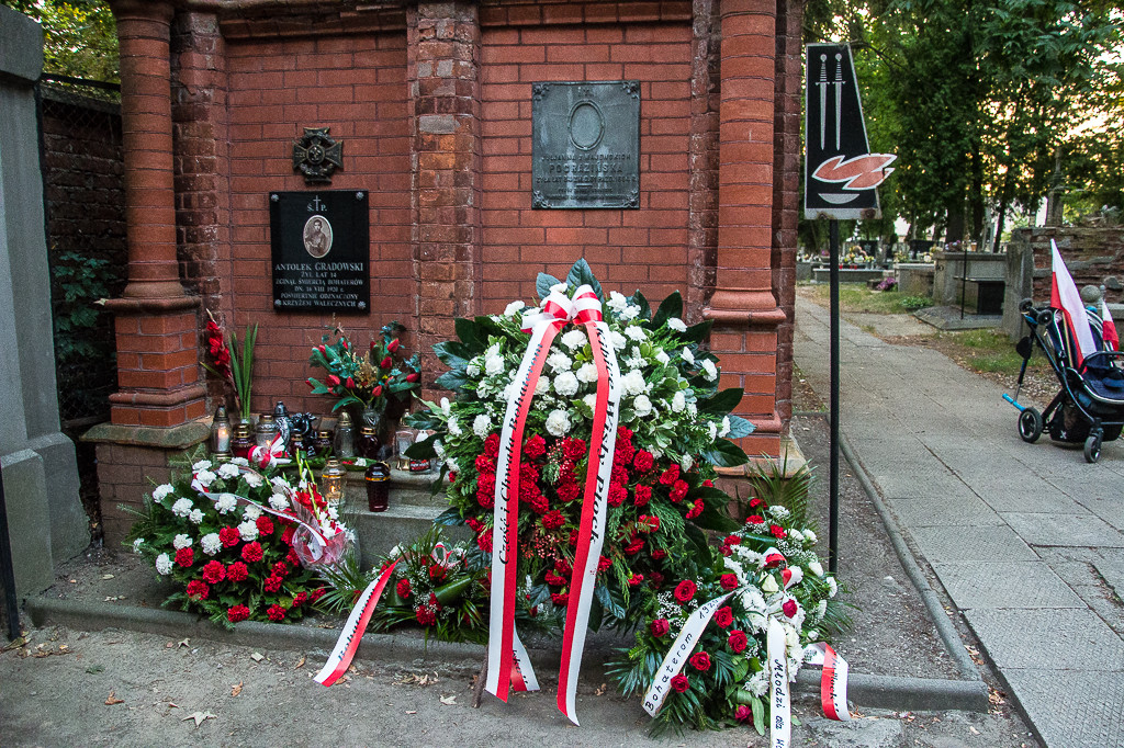 Kibice upamiętnili bohaterów - Zdjęcie główne