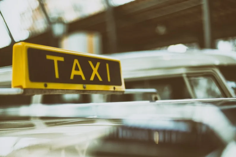 RADIO TAXI ESKA PŁOCK (4,4 gwiazdki) tel. 24 264 30 21