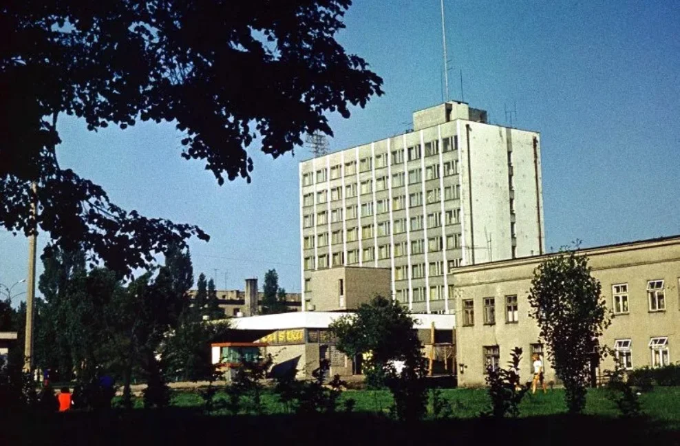 Hotel Petropol, rok 1974, autor: Ryszard Bielawski