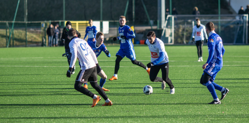 Pierwszy sparing na remis. Debiuty nowych zawodników [FOTO] - Zdjęcie główne