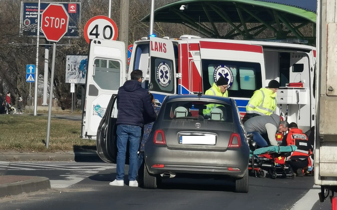 Potrącenie na pasach. Seniorka trafiła do szpitala - Zdjęcie główne