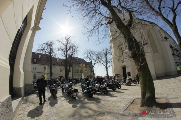 Tłumy na starówce - 350 pojazdów [FOTO] - Zdjęcie główne