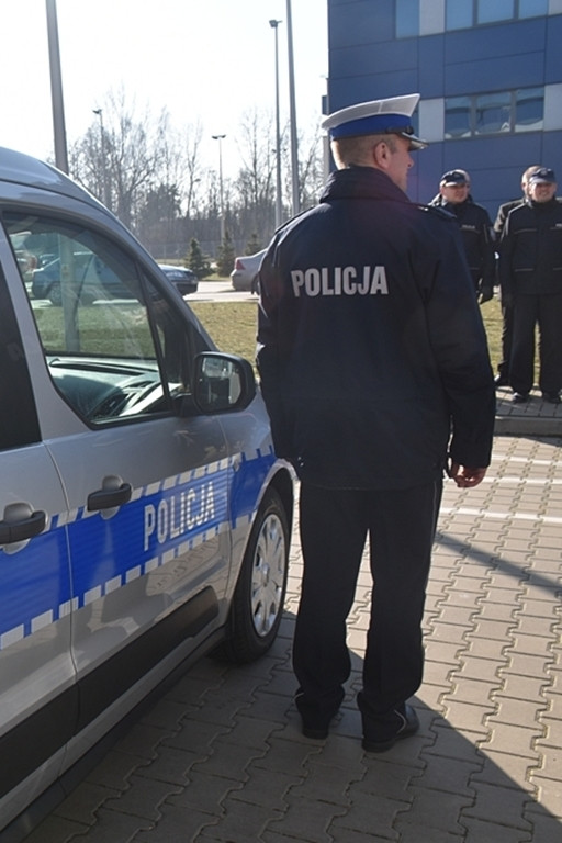 Nowe radiowozy dla policjantów - Zdjęcie główne