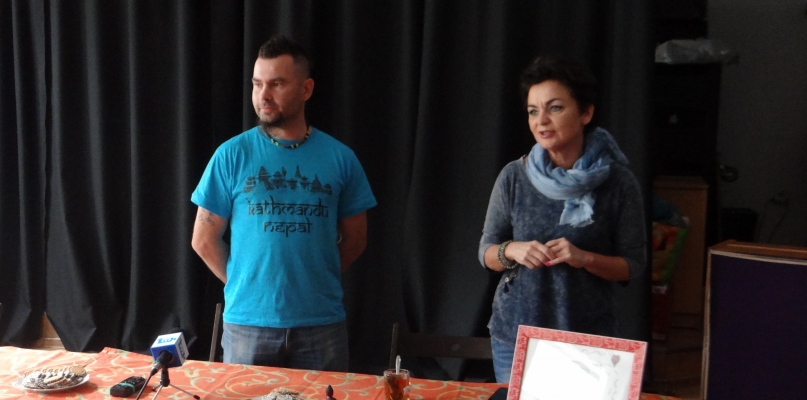 Pomoc płocczan dotarła do Nepalu. Towarzyszyły jej łzy wzruszenia - Zdjęcie główne