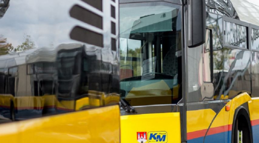 Ktoś strzelał do autobusów KM Płock. Poznaliśmy pierwsze szczegóły - Zdjęcie główne