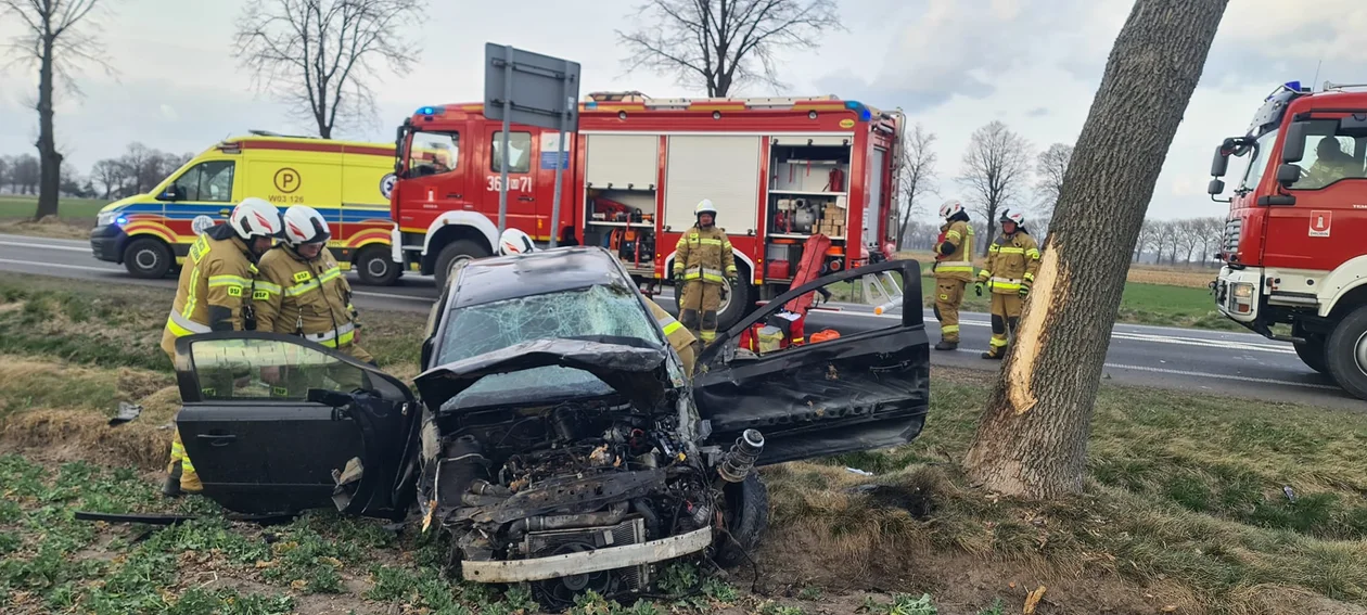 Poważny wypadek. 18-latka w ciężkim stanie trafiła do szpitala  - Zdjęcie główne