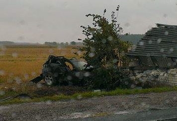 Wypadek. Dwie osoby ranne [FOTO] - Zdjęcie główne