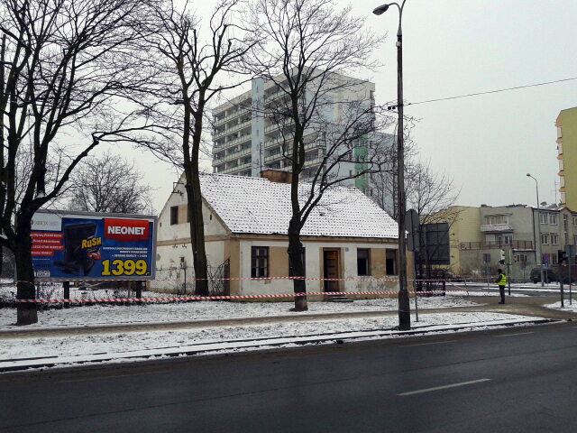 Znikają dwa budynki w centrum [FOTO] - Zdjęcie główne