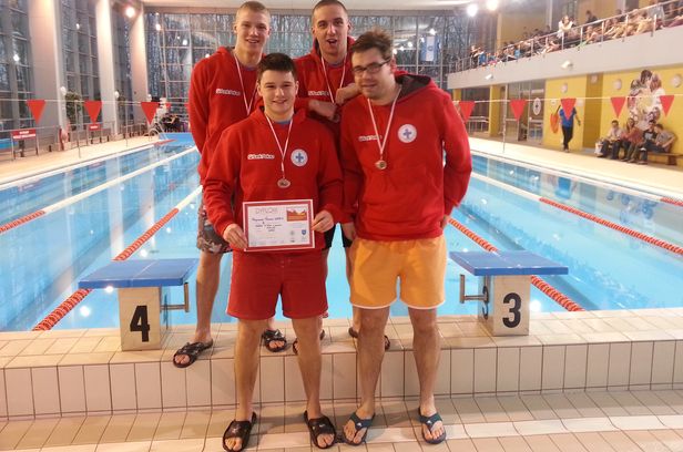 Medalowa forma ratowników WOPR-u Płock - Zdjęcie główne