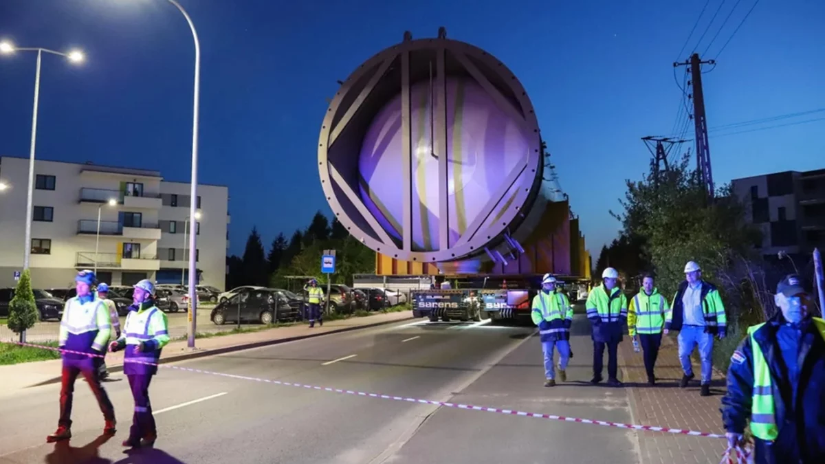 Transport wielkogabarytowych części dla Orlenu. Będą utrudnienia w ruchu