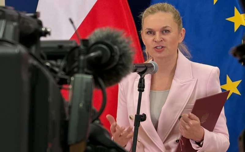 Ministra edukacji w Płocku. Mówiła m.in. o podwyżkach dla nauczycieli i rewolucji w podstawie programowej - Zdjęcie główne