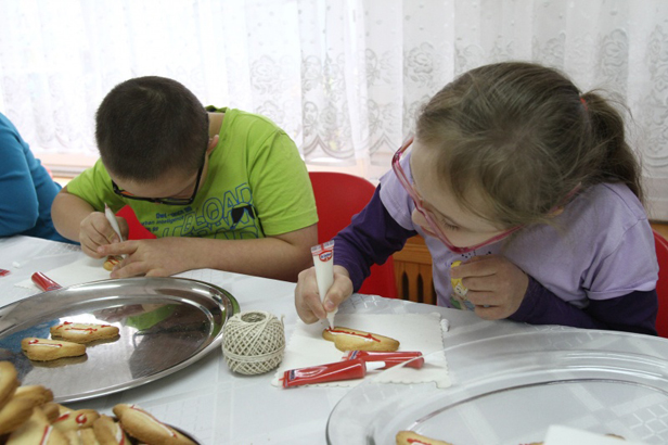 Dekorują Marcelinki. Zjemy je w weekend - Zdjęcie główne