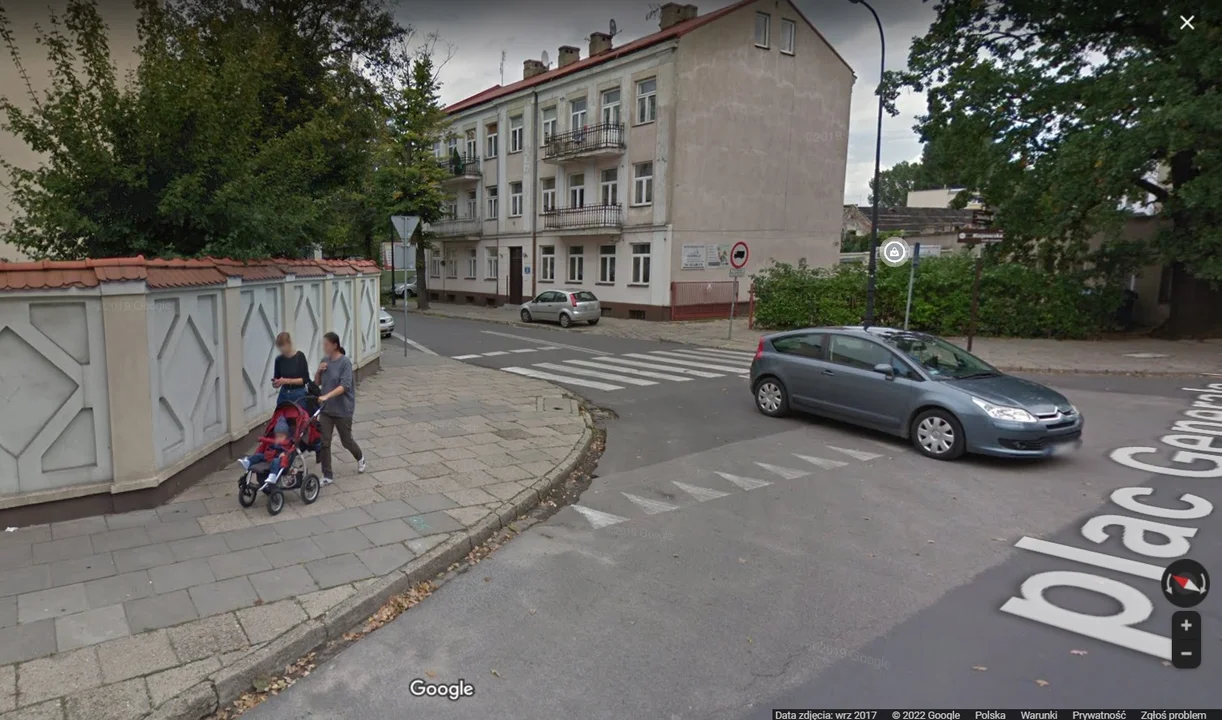 Osiedle Kolegialna na zdjęciach Google Street View. Sprawdźcie, kogo przyłapała kamera [galeria] - Zdjęcie główne