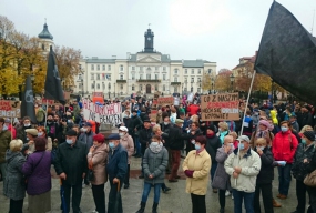 Rozpoczął się pierwszy protest przeciwko Orlenowi [FOTO, FILM] - Zdjęcie główne