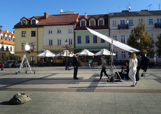 Kręcą film przed ratuszem. Jaki? [FOTO] - Zdjęcie główne