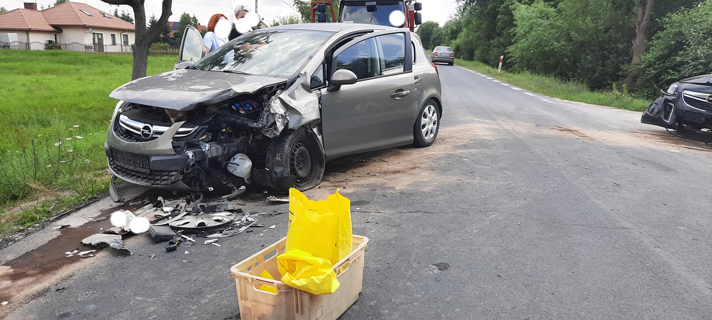 Wypadek niedaleko Płocka. Jedna osoba została ranna [ZDJĘCIA] - Zdjęcie główne