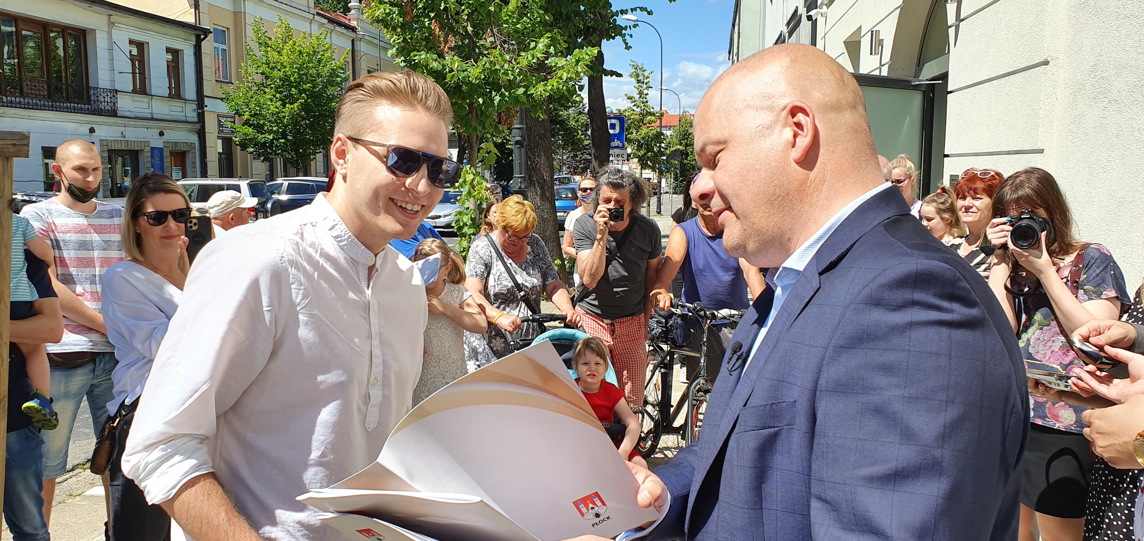 Młodzi płocczanie nie wiedzą o miejskim programie mieszkaniowym? - Na dyżur trafią, a na stronę urzędu nie?  - Zdjęcie główne