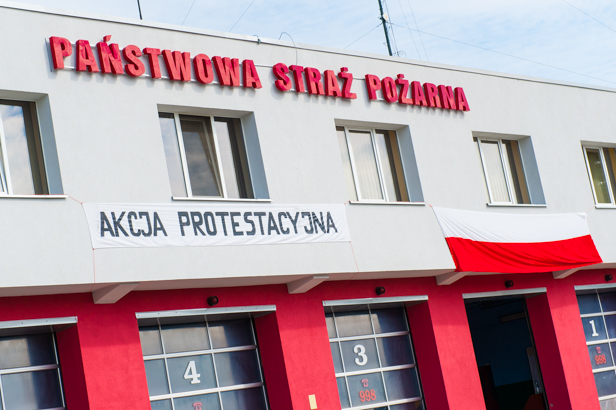 Akcja protestacyjna Straży Pożarnej - Zdjęcie główne