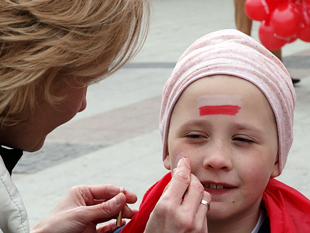 Święto flagi. Dorosłych nie obeszło? - Zdjęcie główne