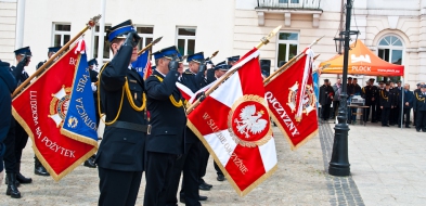 Na starówce zaroiło się od wozów strażackich [FOTO] - Zdjęcie główne