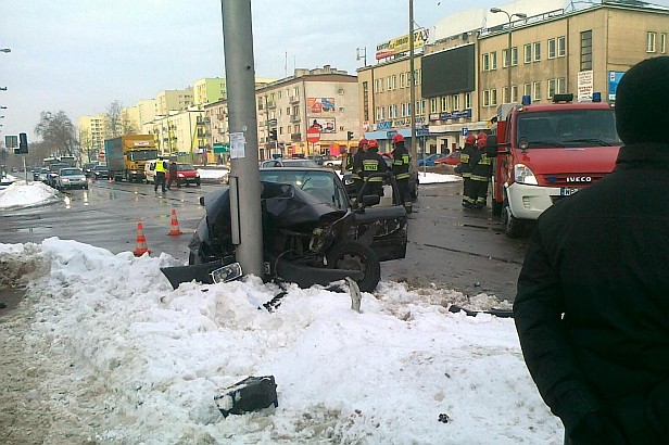 Wypadek na Jachowicza. Jedna osoba ranna [FOTO] - Zdjęcie główne