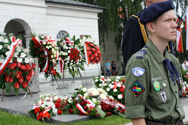 Salwy armatnie i spacer na potrójne święto - Zdjęcie główne