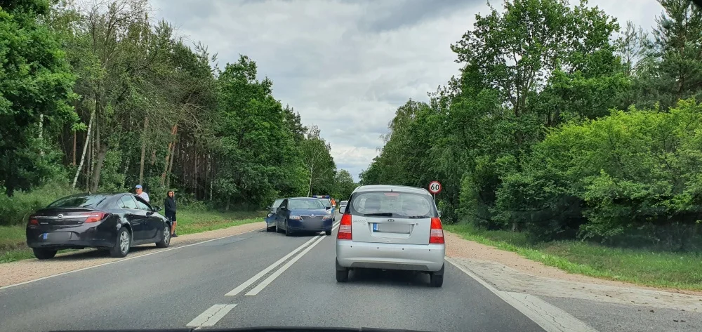 Kolizja pod Płockiem. W Cekanowie zderzyły się dwie osobówki - Zdjęcie główne