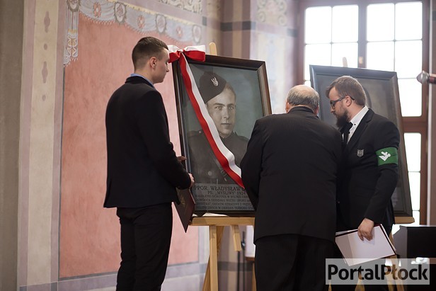 Awantura o ONR w szkole. Jest decyzja - Zdjęcie główne