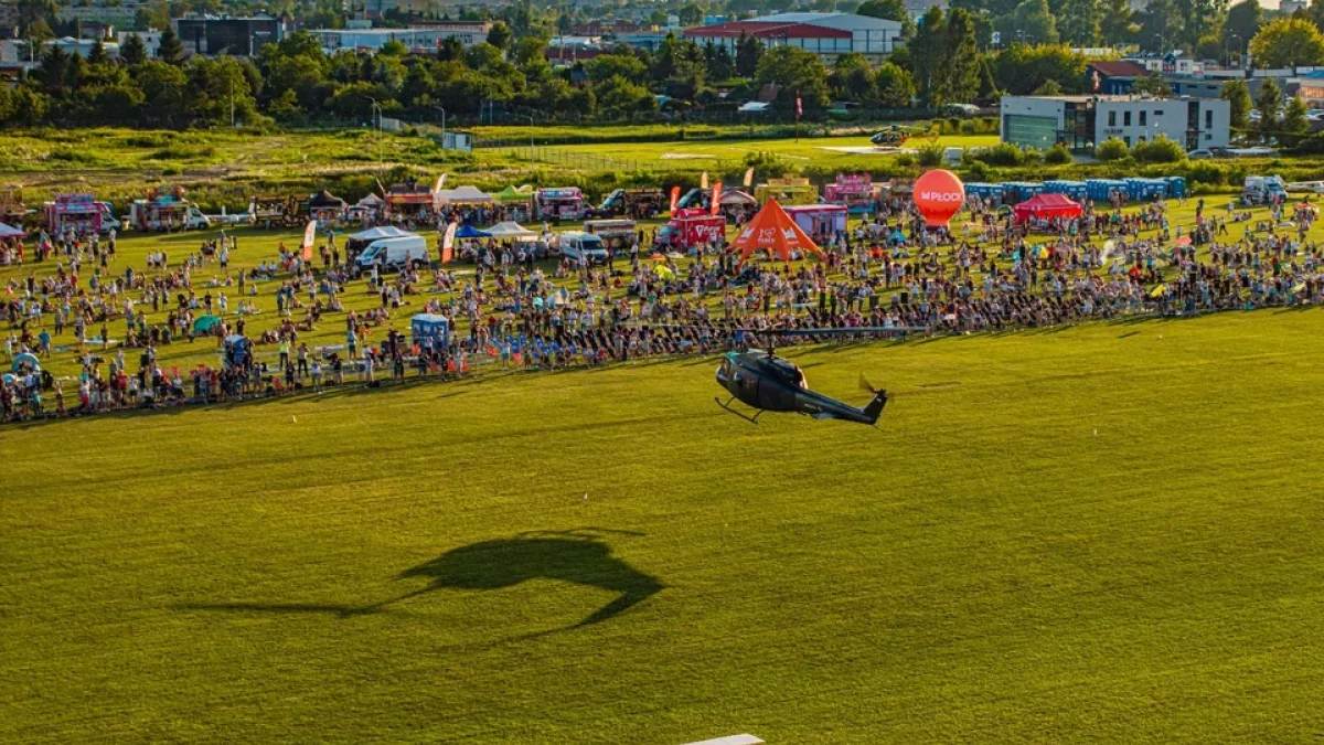 Dwudniowa impreza, pirotechnika i nocne pokazy. Oto plany na tegoroczny Piknik Lotniczy w Płocku [ROZMOWA]