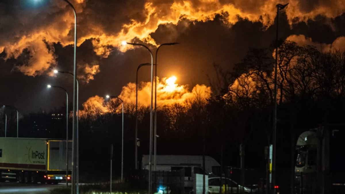 Płomień na pochodni będzie widoczny z daleka! Orlen tłumaczy - Zdjęcie główne