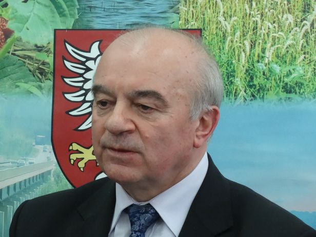 Ubój rytualny, pszczoły. Minister w Płocku - Zdjęcie główne