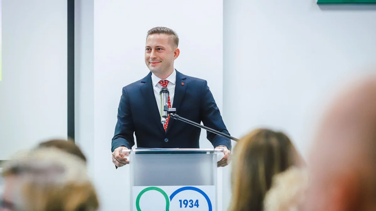 Szturm na ZUS po „stażowe”. Dyrektor z Płocka: to nie podniesie emerytury [ROZMOWA]