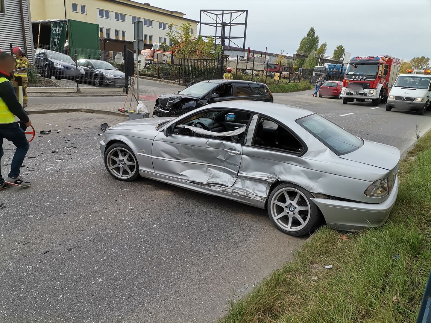 Zdarzenie na Targowej w Płocku. Jedna osoba ranna, droga zablokowana [ZDJĘCIA] - Zdjęcie główne