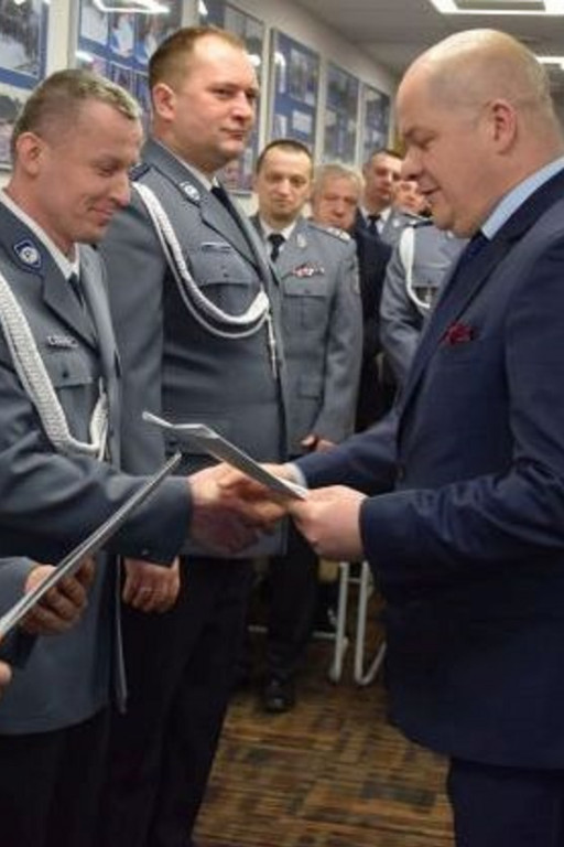 Policjanci dostali odznaczenia - Zdjęcie główne