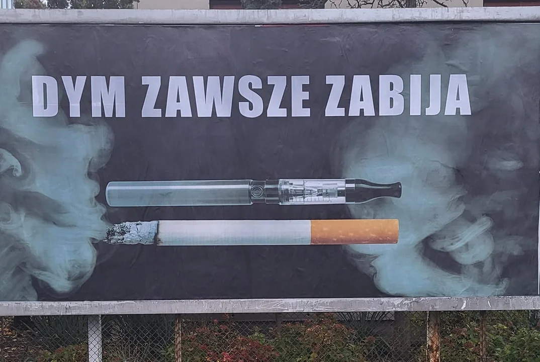 Płocki radny rozpoczyna akcję informacyjną. "Dym zawsze zabija" - Zdjęcie główne