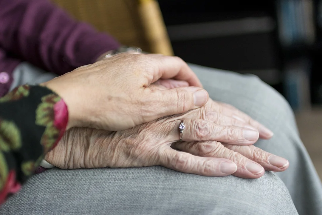 Radna proponuje stworzenie placówki dziennego pobytu. "Mieszka tu wielu samotnych seniorów" - Zdjęcie główne