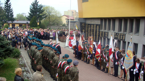 71 lat temu odkryli masowe groby [FOTO] - Zdjęcie główne