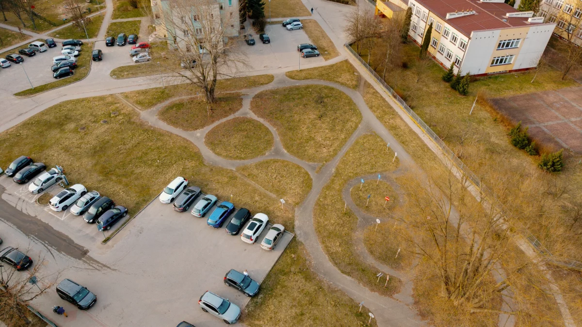 Rusza przebudowa na płockich Podolszycach. Zamiast miasteczka - nowy skwer