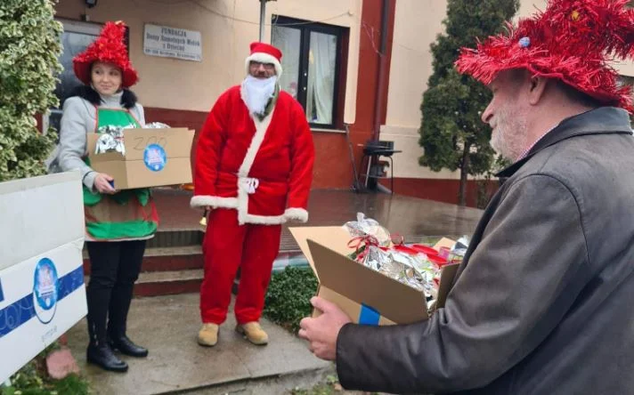 Potrzebne pieluszki, zabawki i ubranka. Możemy pomóc dzieciom! - Zdjęcie główne