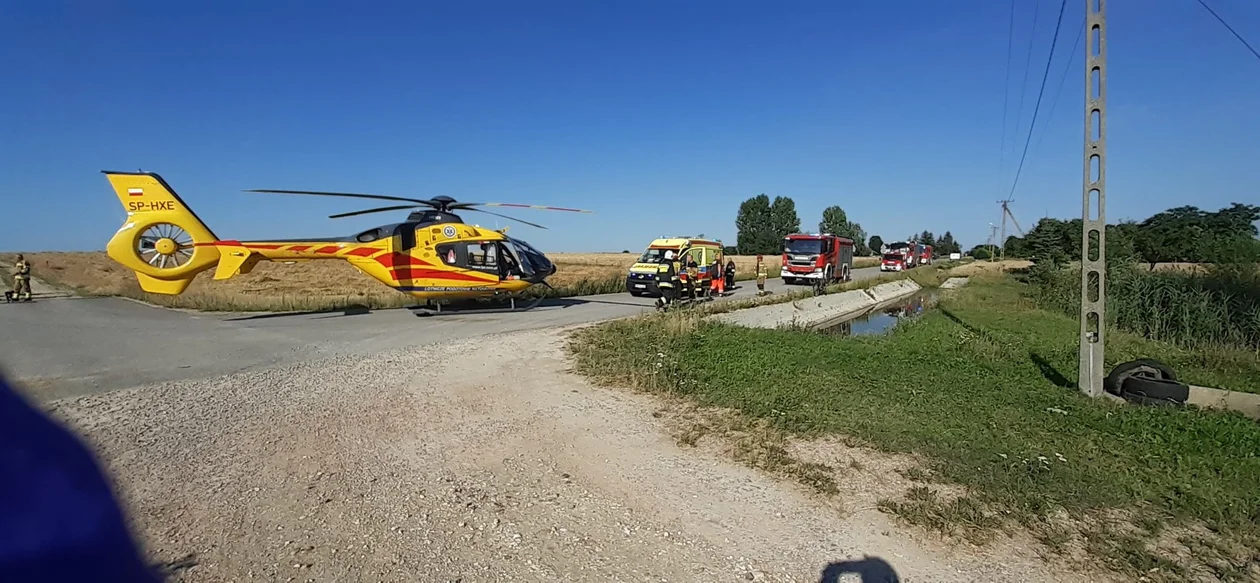 Makabryczny wypadek podczas prac rolniczych. Maszyna wyrwała mężczyźnie rękę - Zdjęcie główne