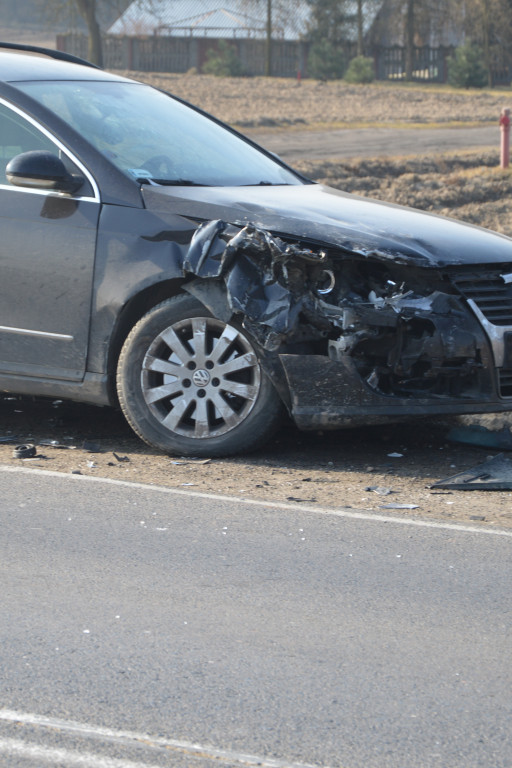 Wypadek w Cekanowie. Ranna pasażerka - Zdjęcie główne