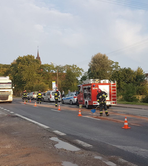 Zderzenie czterech aut w Płocku - Zdjęcie główne