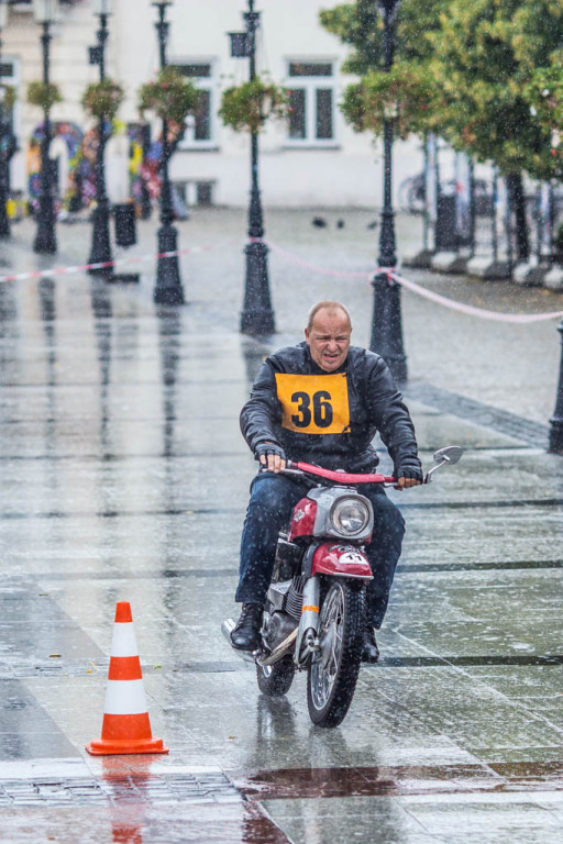 Zabytkowe motocykle opanowały starówkę - Zdjęcie główne