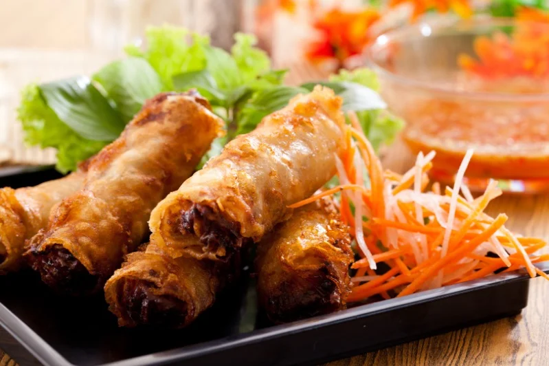 THIEN LY, al. Jachowicza 44, tel. 889 515 323 
